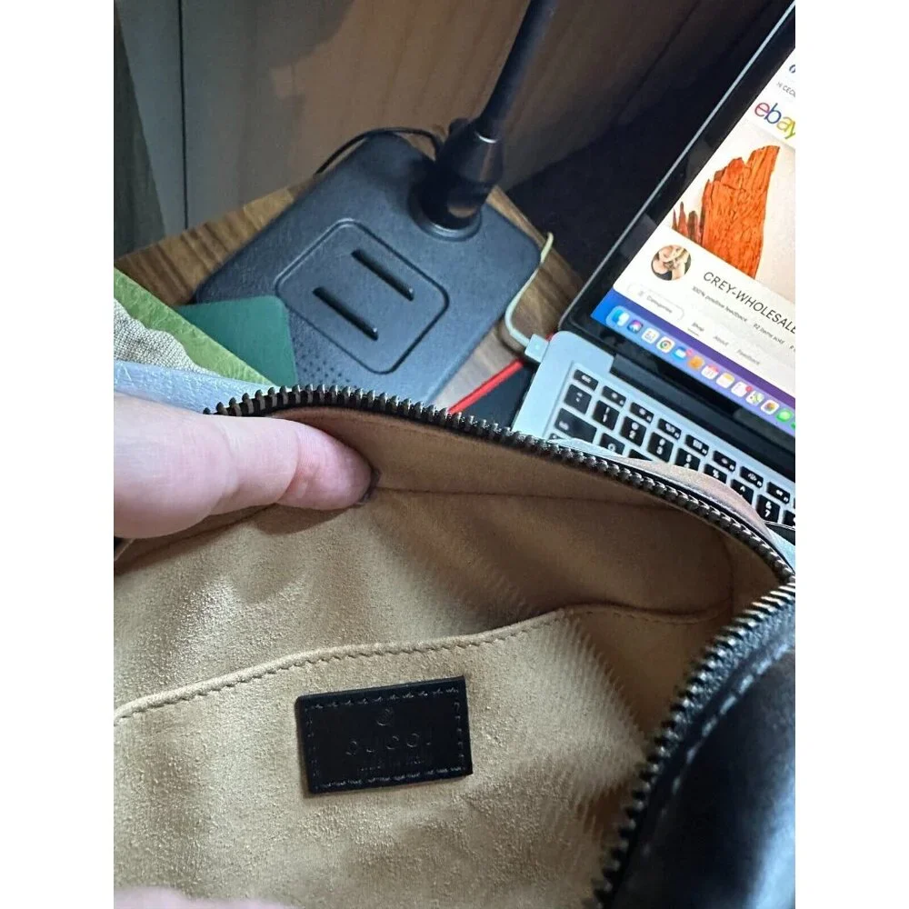 GUCCI GG MARMONT Crossbody Black with Gold Small Leather - Picture 10 of 10